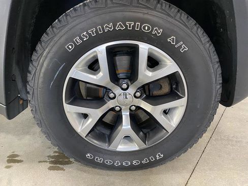 Used 2014 Jeep Cherokee Trailhawk w/ Comfort/Convenience Group image 12