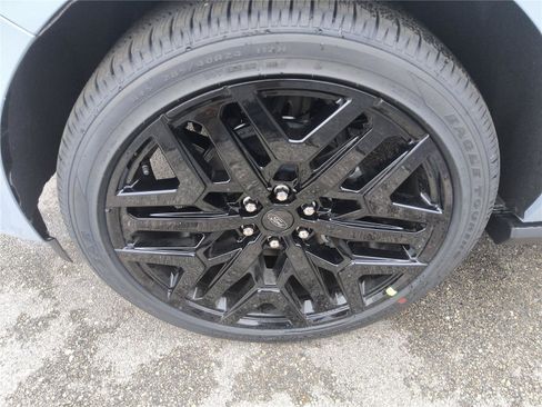 New 2027 Ford Expedition Max Platinum w/ Stealth Performance Package AWD/4WD image 9