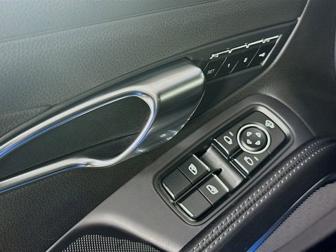 Certified 2022 Porsche 718 Boxster S image 19