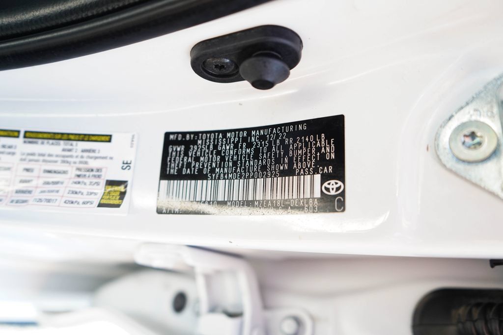 Used 2023 Toyota Corolla LE FWD image 39