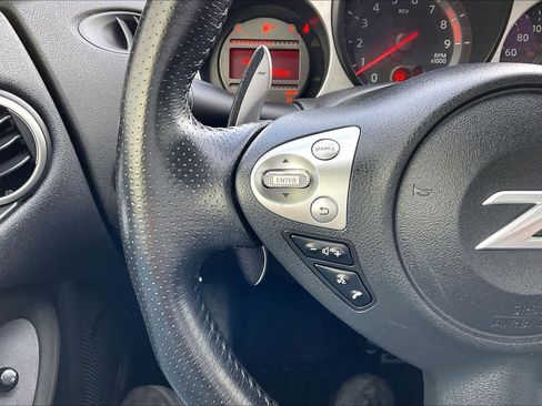 Used 2019 Nissan 370Z Touring Sport image 20