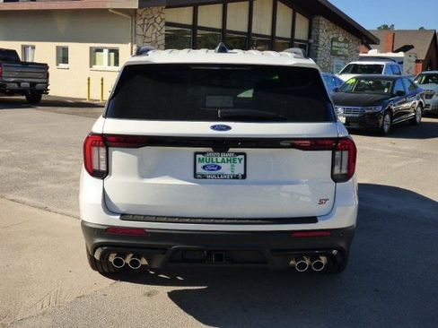 New 2026 Ford Explorer ST image 4