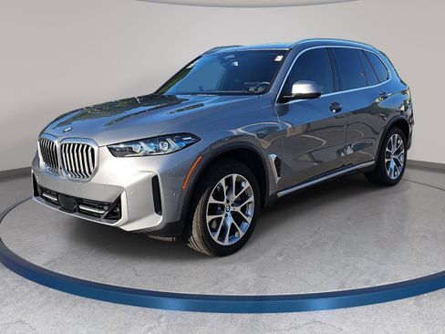 Used 2024 BMW X5 sDrive40i w/ Premium Package RWD image 1