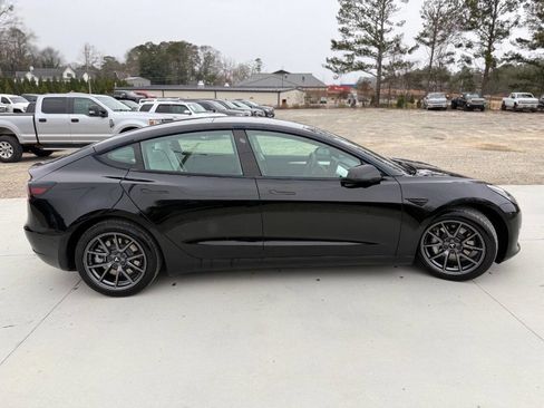 Used 2021 Tesla Model 3 Standard Range Plus image 8