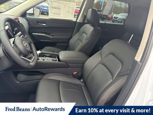 New 2025 Nissan Pathfinder SL w/ Lighting Package (N92) image 12