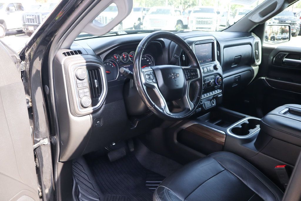 Used 2020 Chevrolet Silverado 1500 LT Trail Boss w/ Midnight Edition AWD/4WD image 22