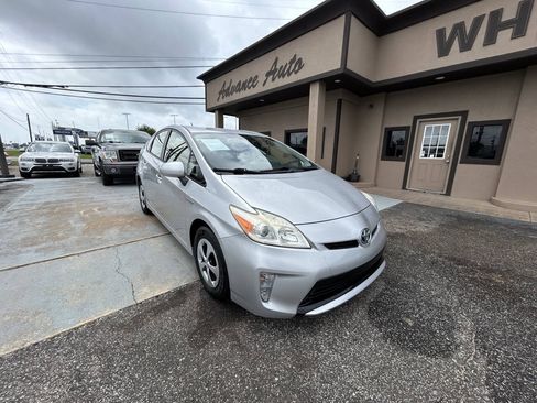 Used 2012 Toyota Prius Two FWD image 5
