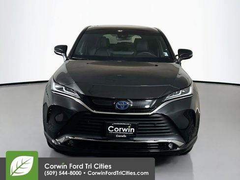 Used 2024 Toyota Venza Nightshade AWD/4WD image 4