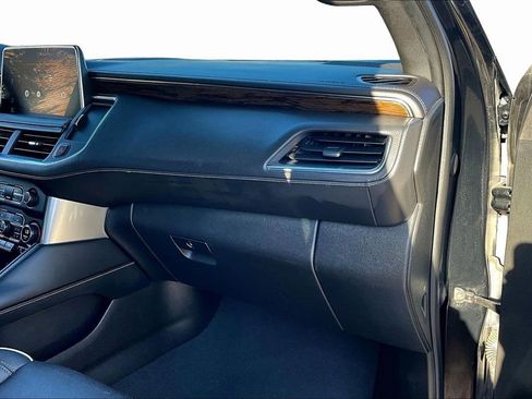 Used 2023 Chevrolet Tahoe Premier image 16