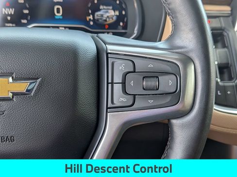 Used 2024 Chevrolet Suburban Premier AWD/4WD image 20