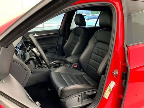 Used 2021 Volkswagen GTI SE FWD image 5