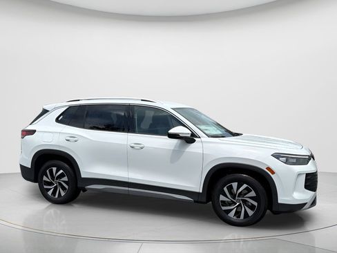 New 2026 Volkswagen Tiguan S FWD image 4