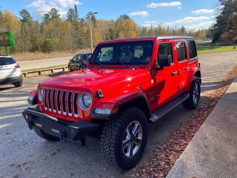 Used 2020 Jeep Wrangler Unlimited Sahara image 4