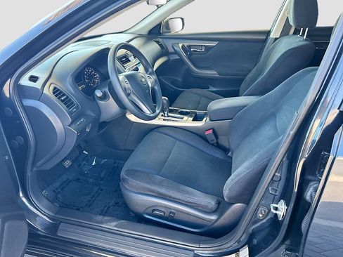 Used 2014 Nissan Altima 2.5 S w/ Sport Value Package FWD image 19