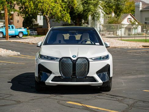 Used 2025 BMW iX xDrive50 w/ Premium Package image 2