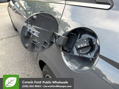 Used 2023 Hyundai Elantra Limited FWD image 10