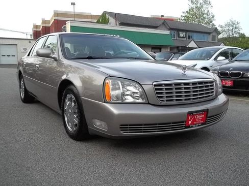 Used 2004 Cadillac De Ville image 4