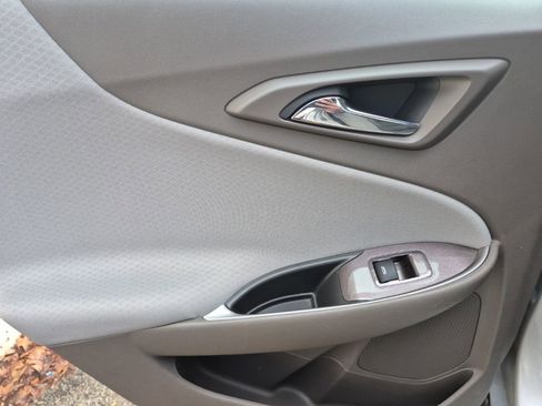 Used 2020 Chevrolet Malibu LS image 12