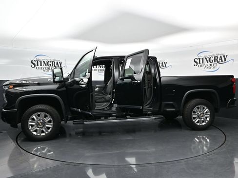 Used 2024 Chevrolet Silverado 2500 High Country w/ High Country Premium Package AWD/4WD image 39
