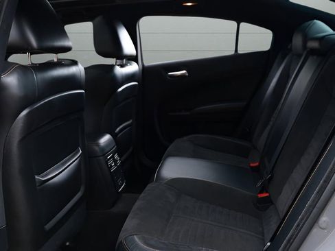 Used 2018 Dodge Charger R/T image 12