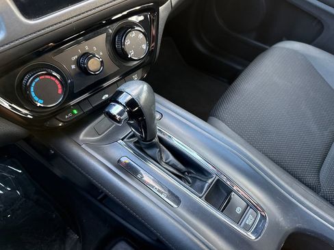 Used 2022 Honda HR-V Sport image 21