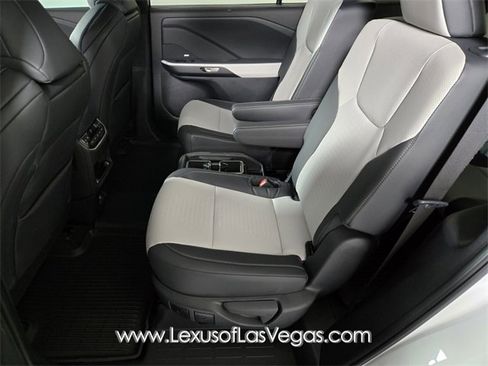 New 2026 Lexus TX 500h AWD image 11