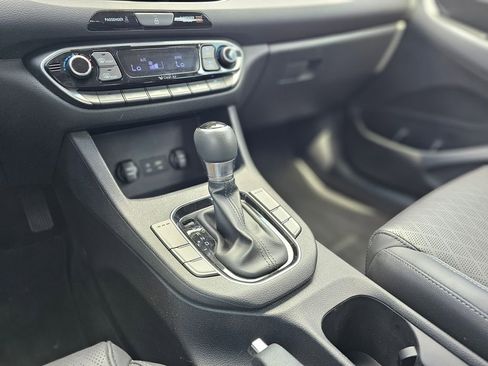 Used 2020 Hyundai Elantra GT w/ Style Package 02 FWD image 46
