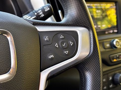 Certified 2024 GMC Terrain SLE w/ Driver Convenience Package image 11