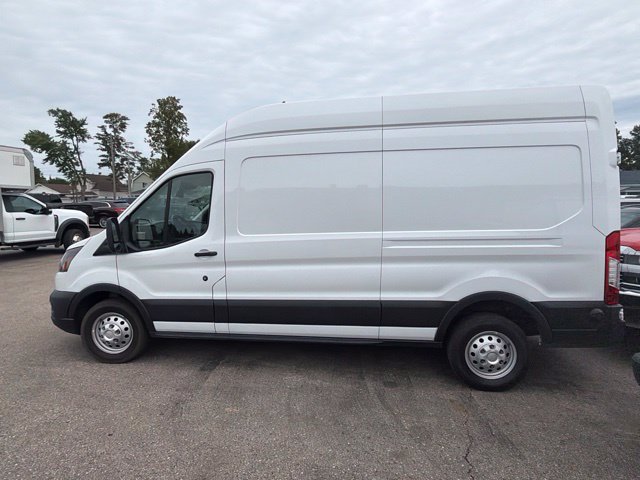 Used 2025 Ford Transit 250 148 High Roof AWD w/ Load Area Protection Package image 6