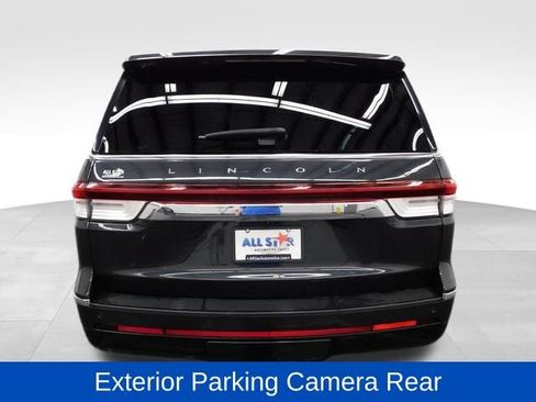 Used 2023 Lincoln Navigator Reserve image 10