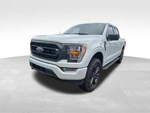 Used 2022 Ford F150 XLT w/ Equipment Group 302A High AWD/4WD image 5