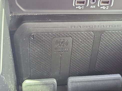 Used 2025 RAM 1500 Big Horn AWD/4WD image 24
