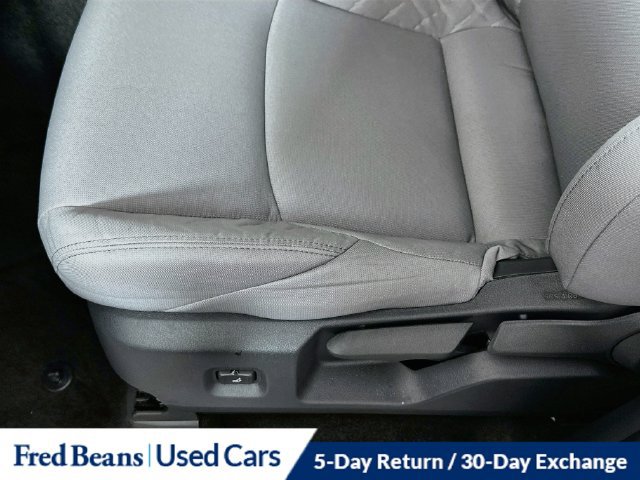 Used 2025 Toyota Tacoma SR5 AWD/4WD image 26