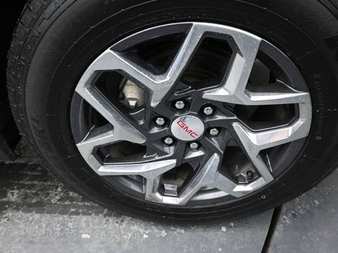 Used 2023 GMC Sierra 1500 SLT w/ SLT Premium Package image 28