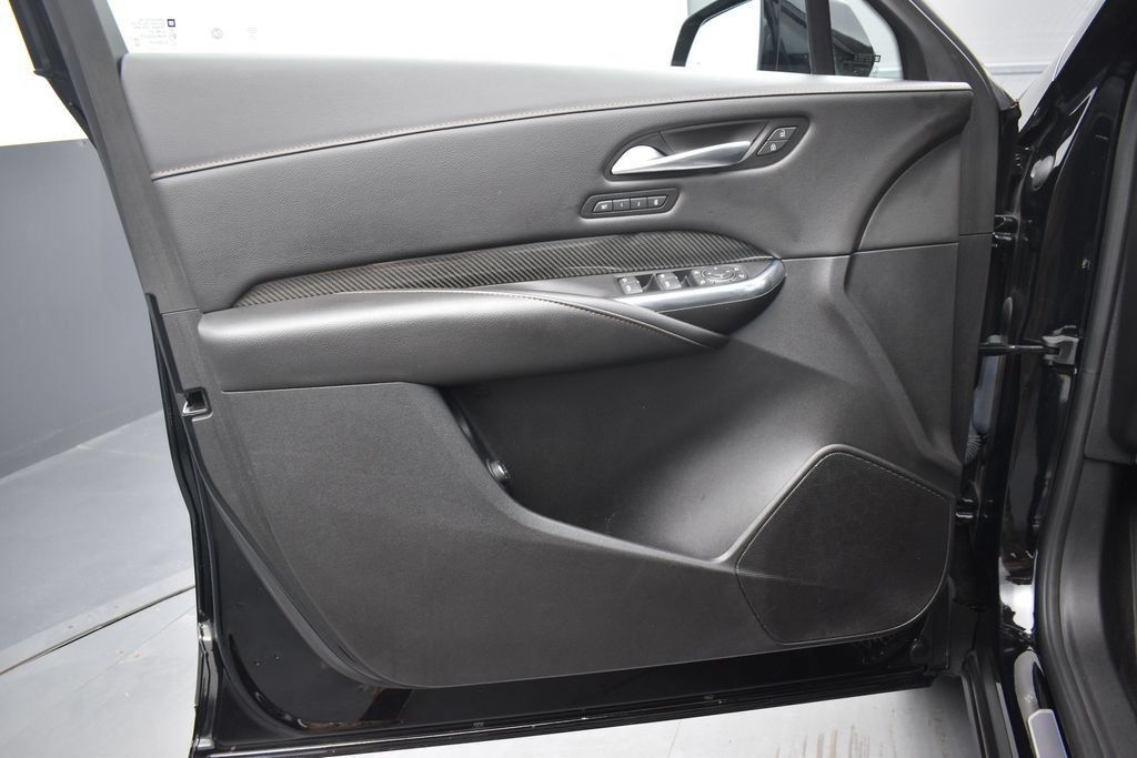 Used 2023 Cadillac XT4 Sport AWD/4WD image 14