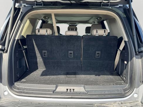 Used 2024 Ford Expedition Limited image 14