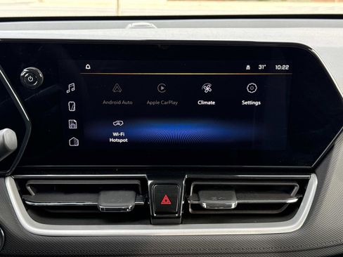 Used 2025 Chevrolet TrailBlazer LT w/ Convenience Package image 3