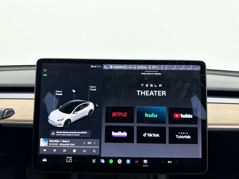 Used 2021 Tesla Model 3 Standard Range Plus RWD image 22
