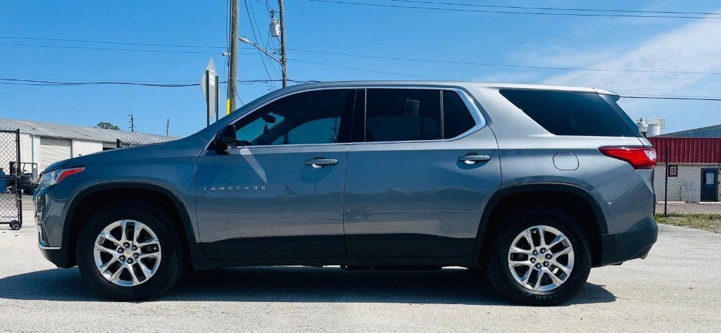 Used 2019 Chevrolet Traverse LS AWD/4WD image 4