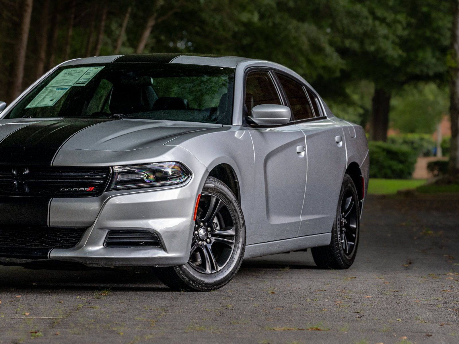 Used 2021 Dodge Charger SXT w/ Leather Interior Group RWD image 28