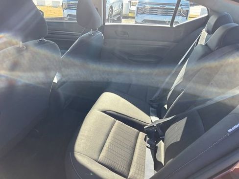 Used 2024 Nissan Altima 2.5 SV image 27