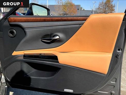 Certified 2024 Lexus ES 350 w/ Premium Package image 21