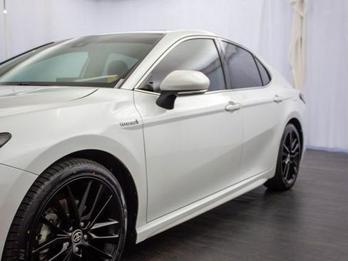 Used 2021 Toyota Camry XSE image 35