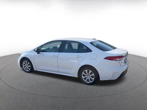 Used 2025 Toyota Corolla LE image 9