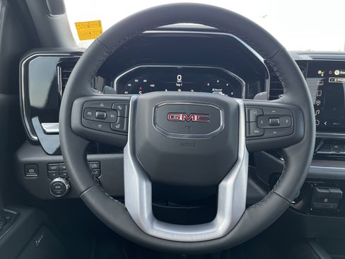 New 2026 GMC Sierra 1500 SLT w/ SLT Premium Plus Package AWD/4WD image 7
