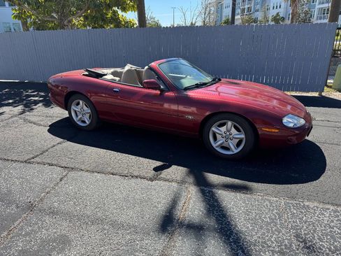 Used 1998 Jaguar XK8 Convertible image 10