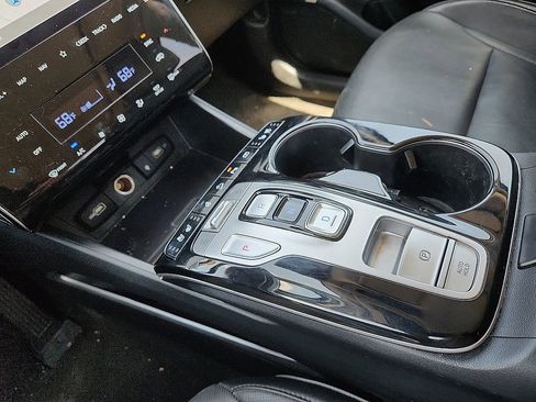 Used 2024 Hyundai Tucson Limited image 11