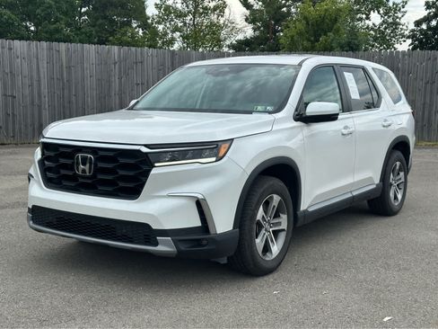 Used 2025 Honda Pilot EX-L image 1