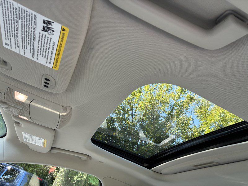 Used 2018 Ford Fusion Titanium FWD image 15