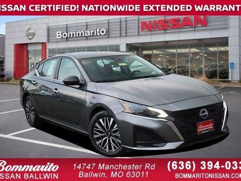 Certified 2025 Nissan Altima 2.5 SV FWD image 1